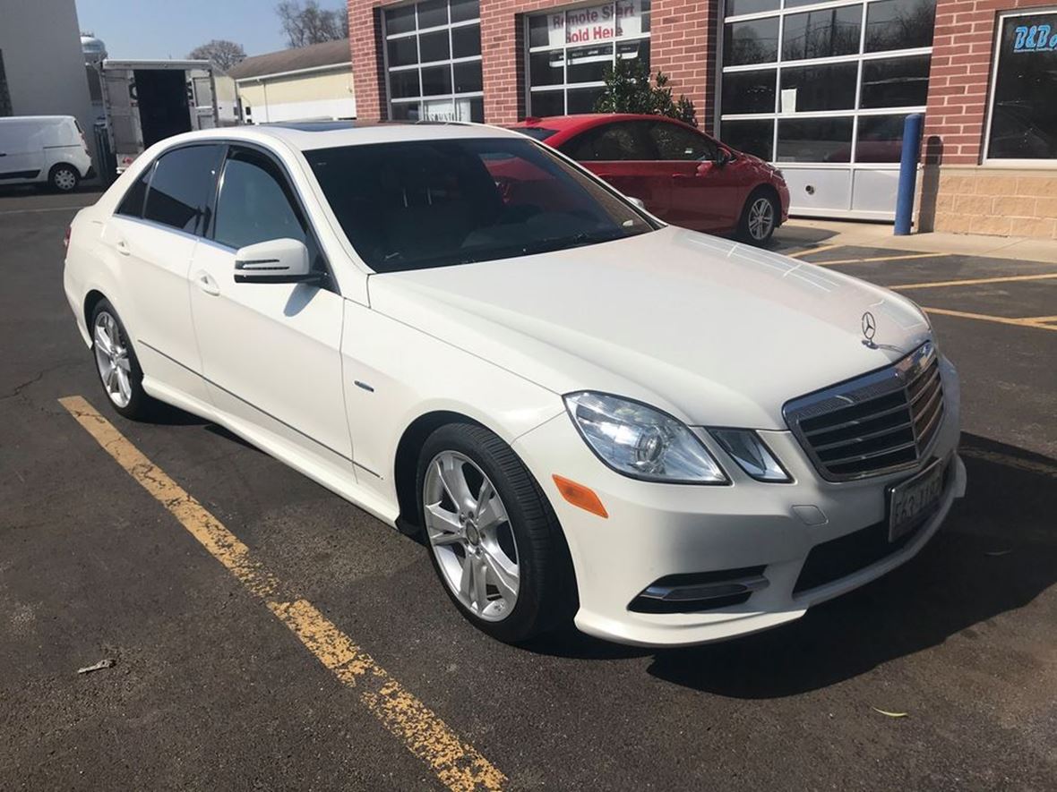2012 Mercedes-Benz e300 for sale by owner in Crystal Lake