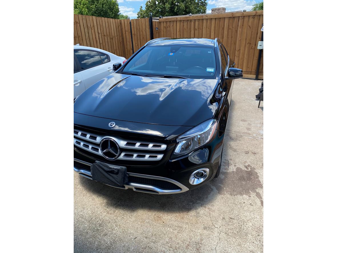 2018 Mercedes-Benz GLA 250 for sale by owner in Garland