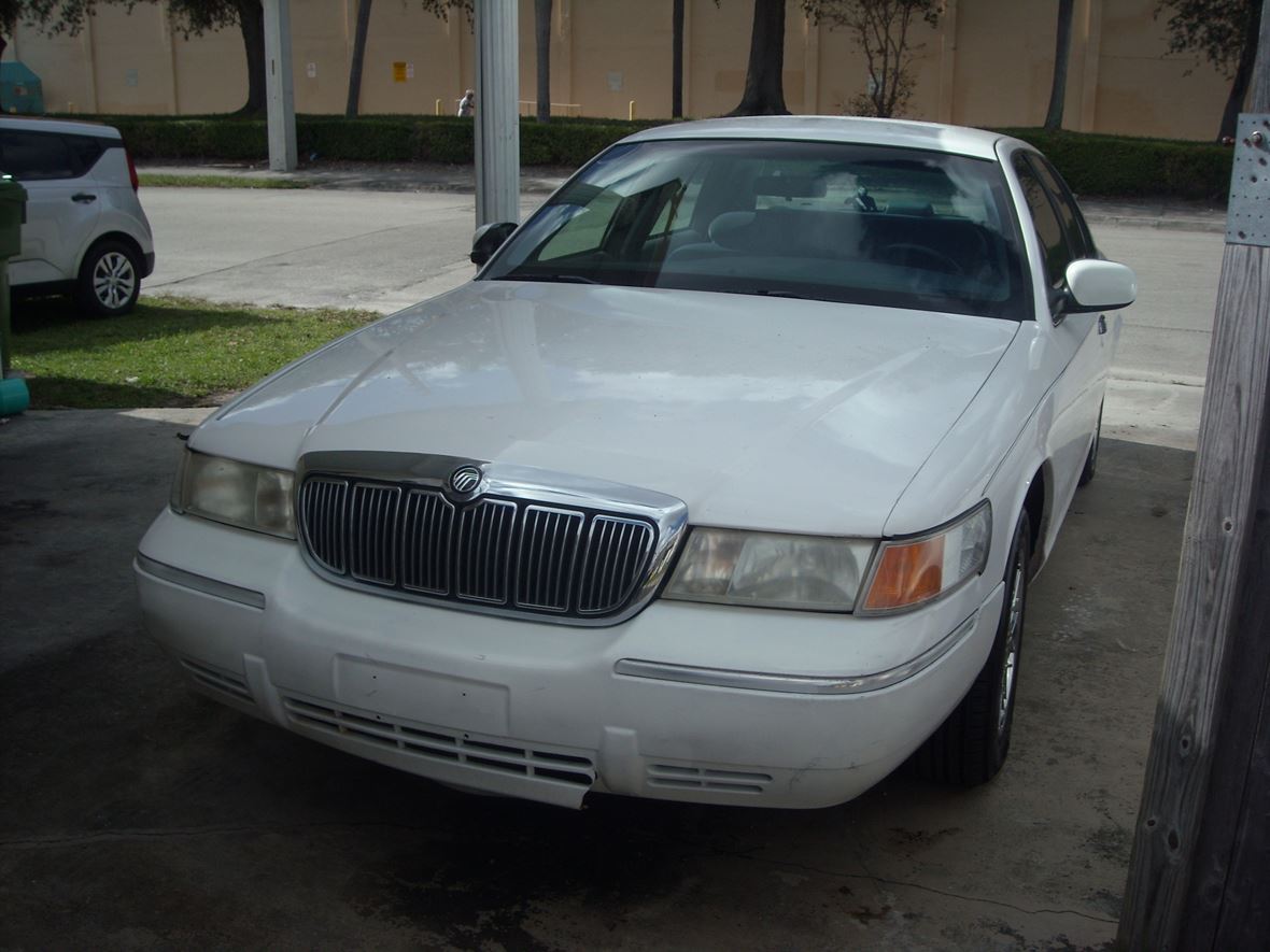2002 Mercury Grand Marquis for sale by owner in Hallandale