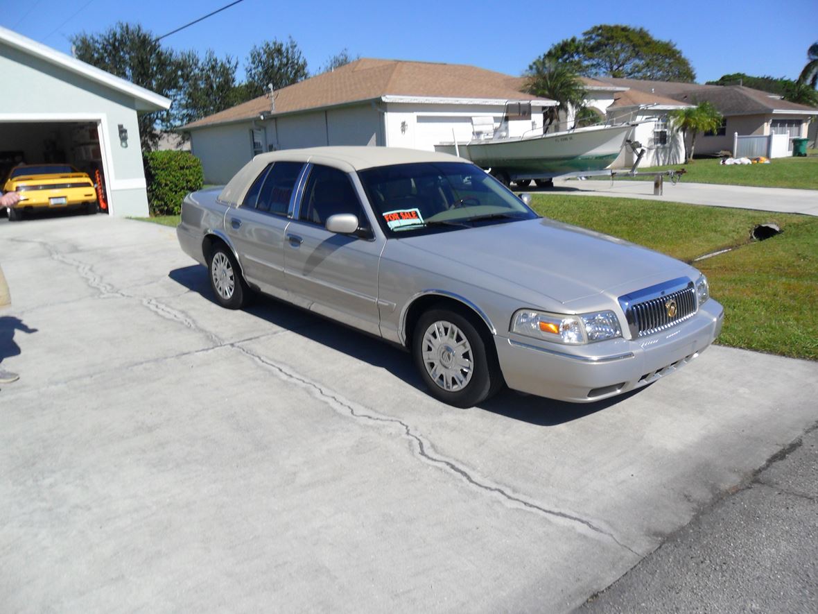 2006 Mercury Grand Marquis for sale by owner in Port Saint Lucie