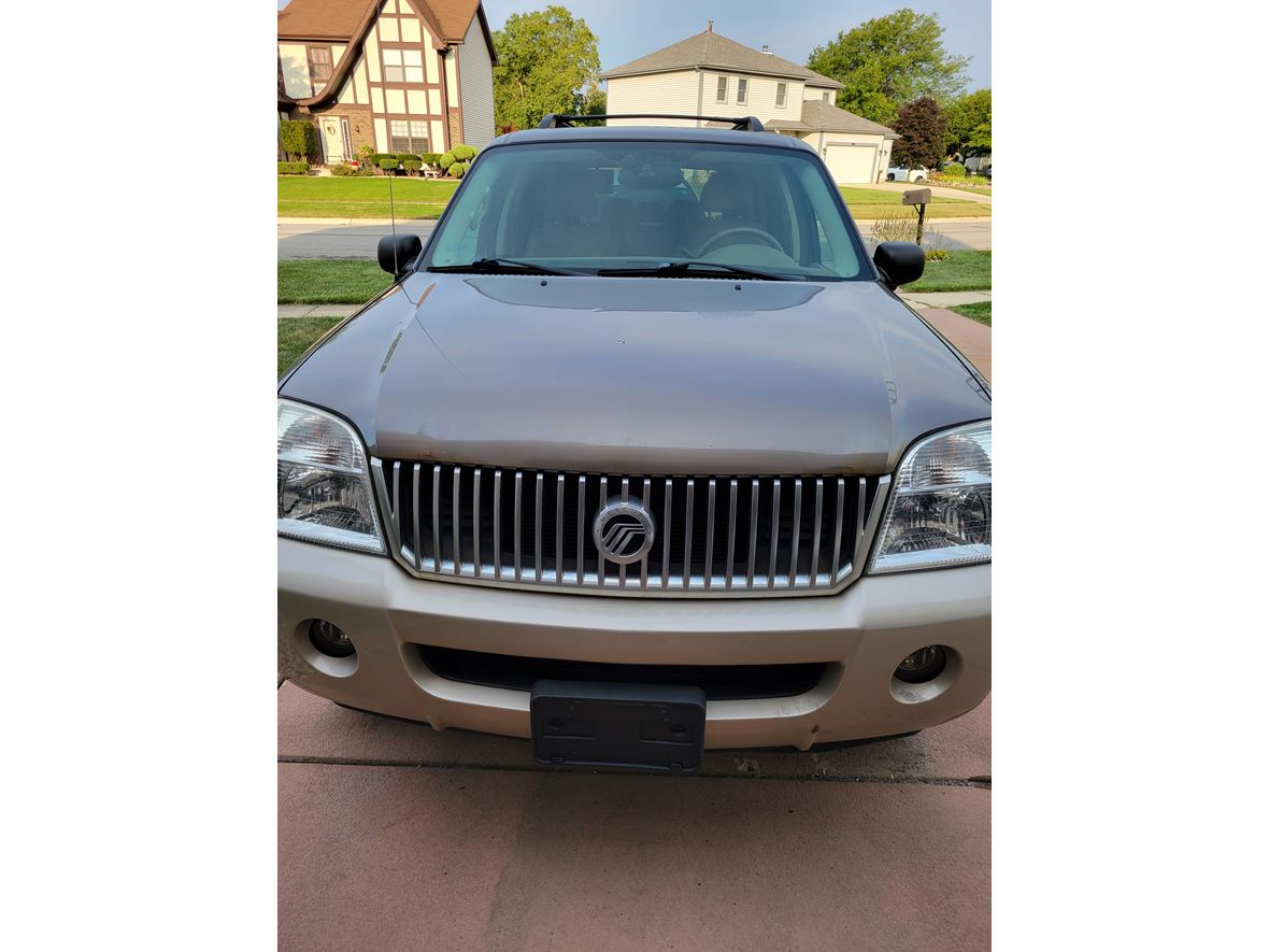 2005 Mercury Mountaineer for sale by owner in Carol Stream