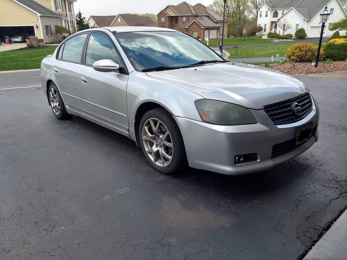 2005 Nissan Altima SE-R for sale by owner in Liverpool