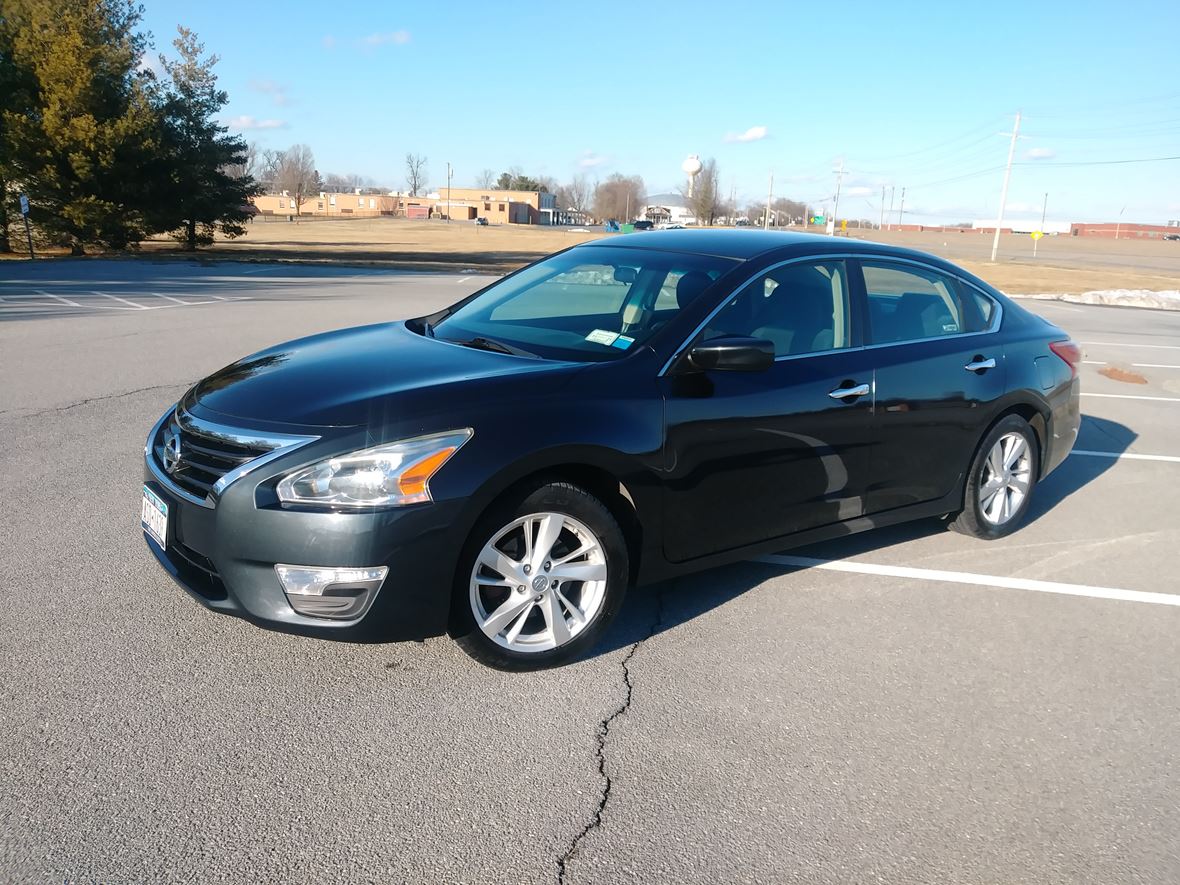 2013 Nissan Altima for sale by owner in Berryville