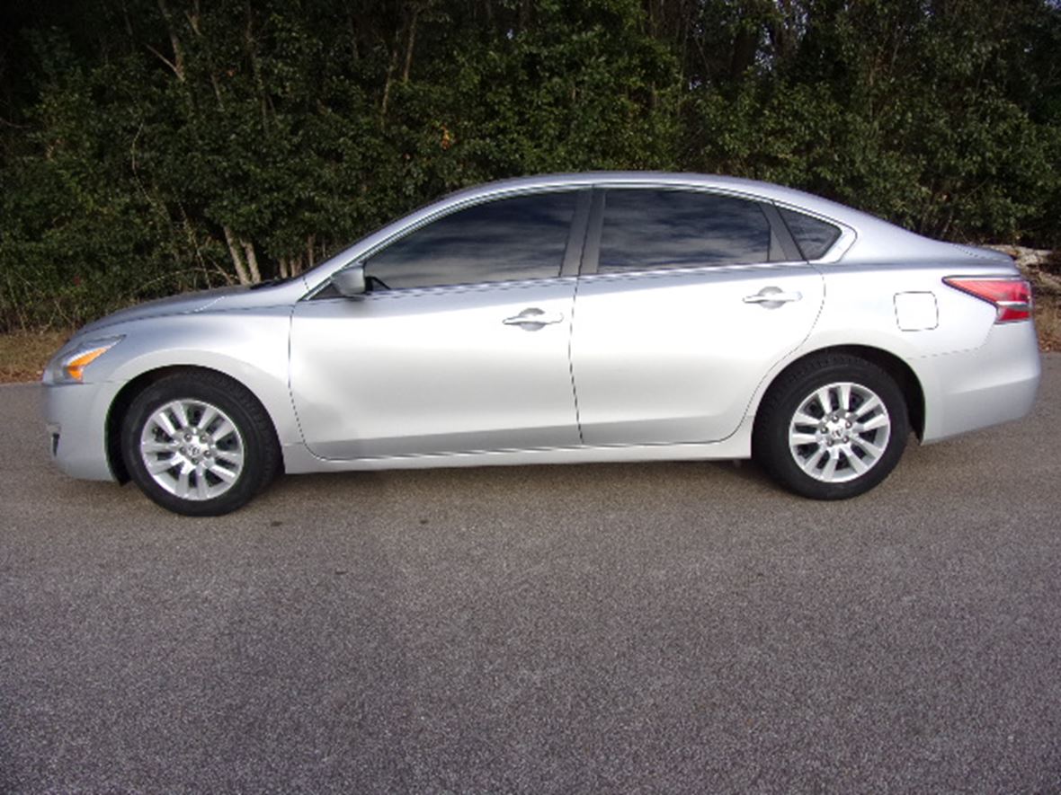 2015 Nissan Altima for sale by owner in Greenville