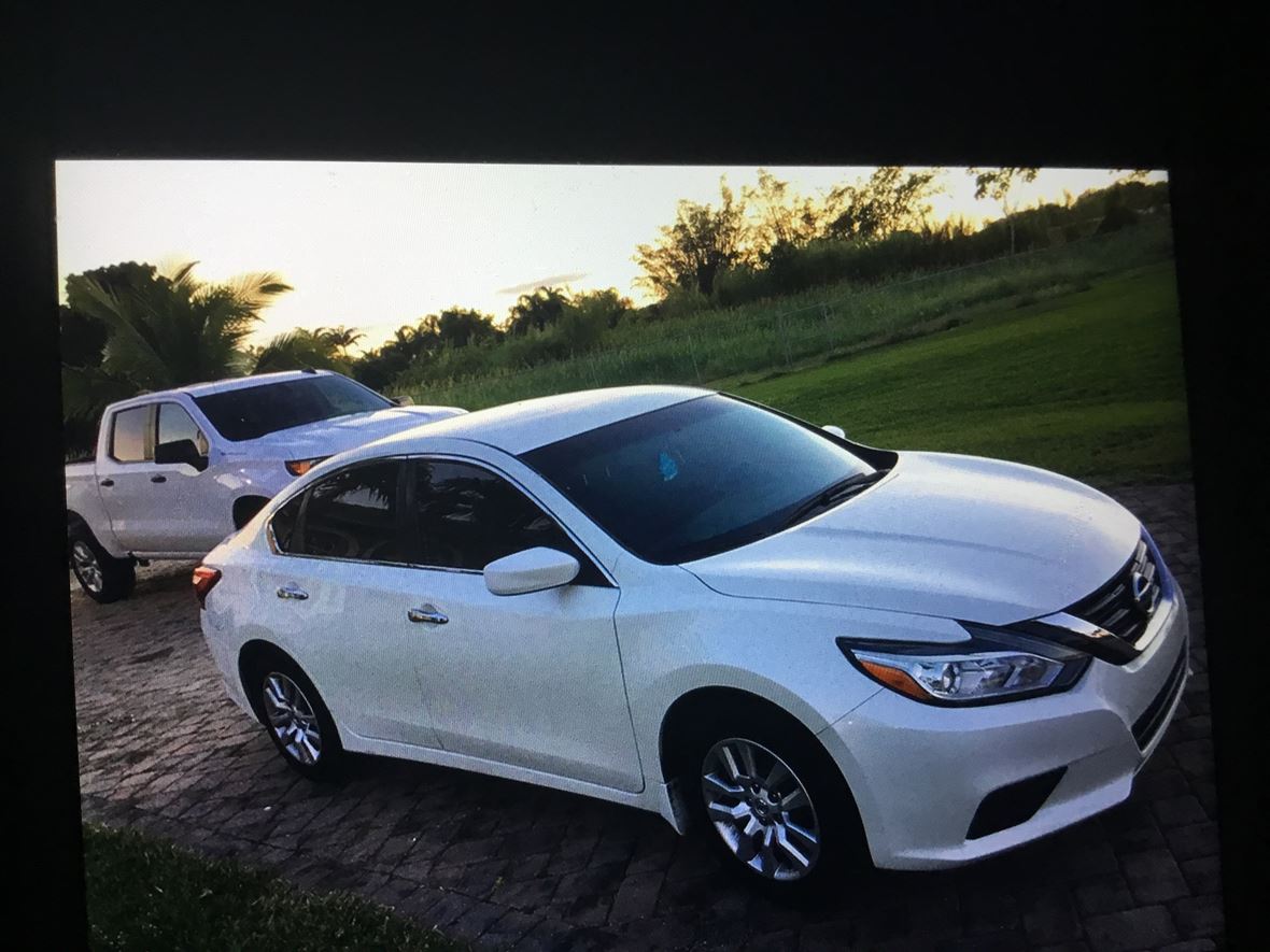 2016 Nissan Altima for sale by owner in Homestead