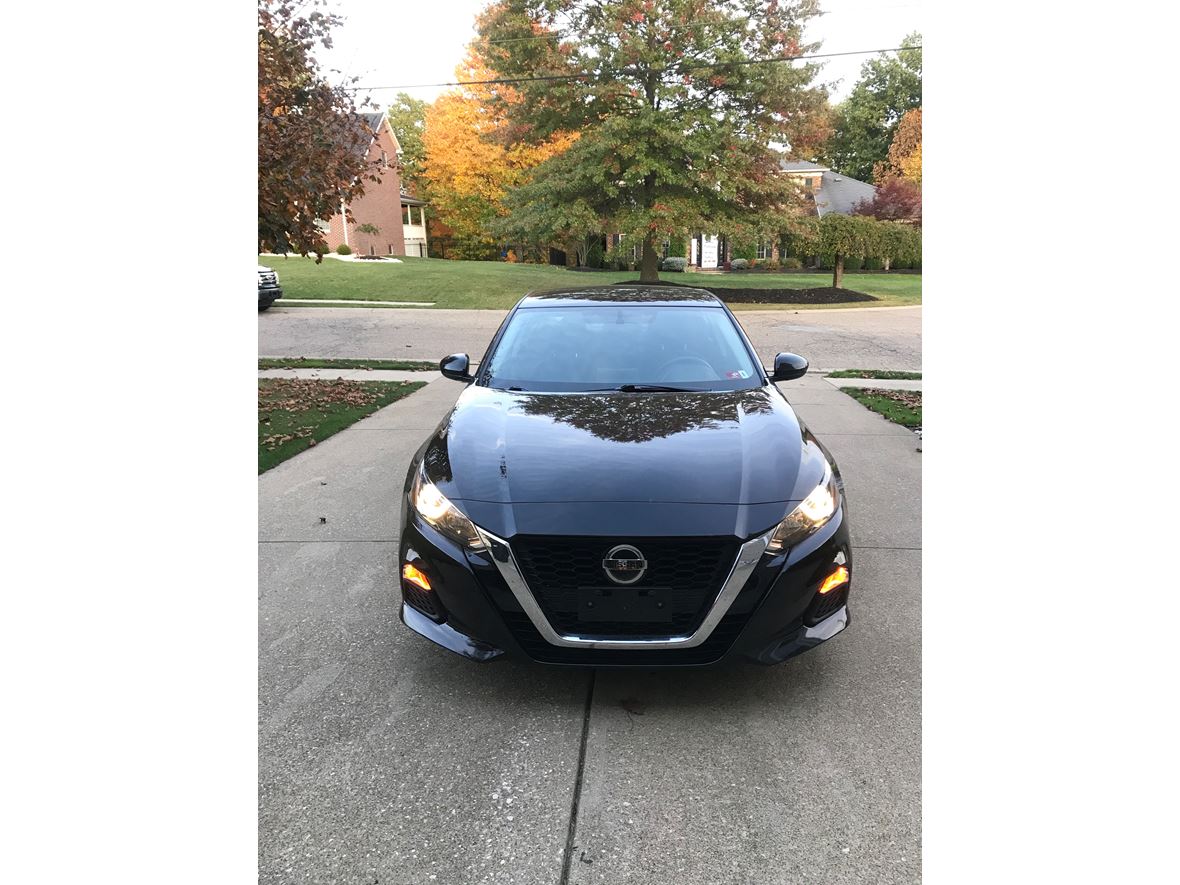 2020 Nissan Altima for sale by owner in Weirton