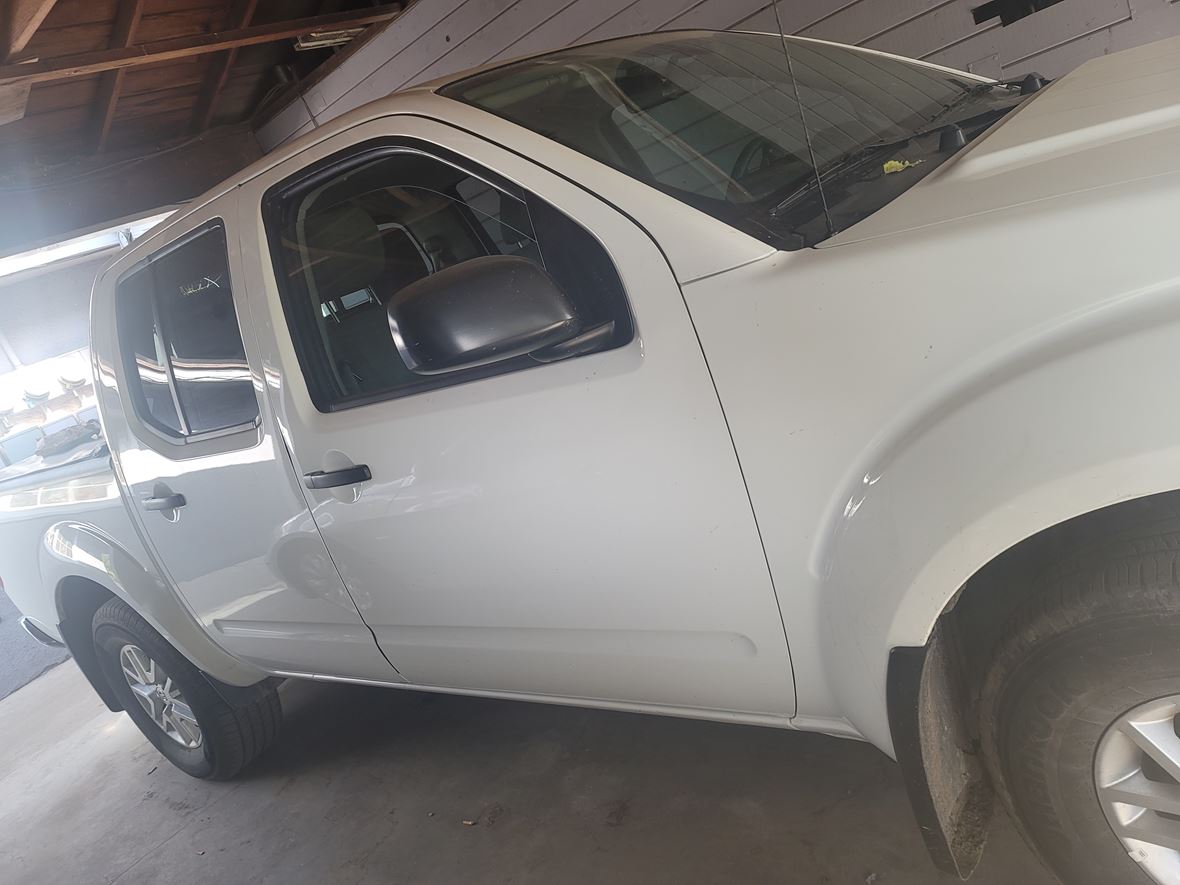 2019 Nissan Frontier for sale by owner in Fresno