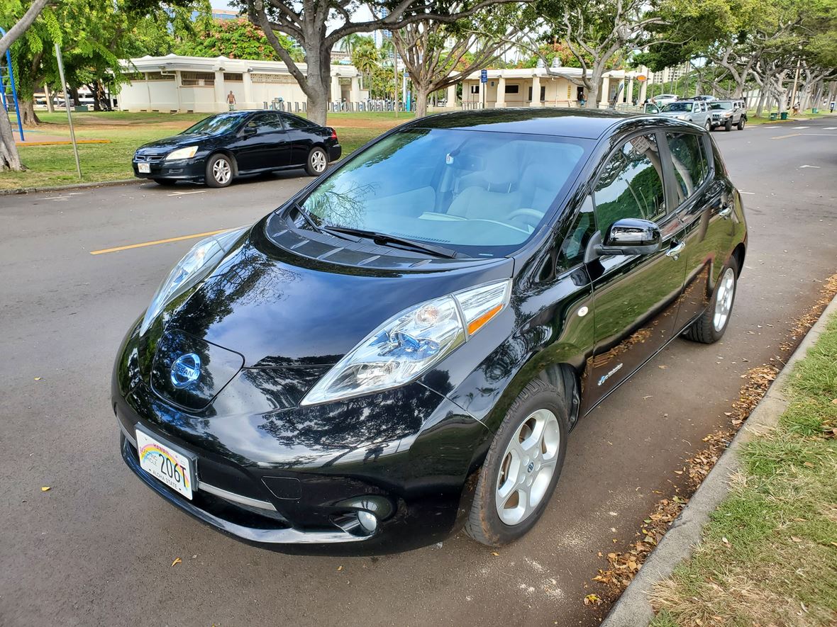 2012 Nissan Leaf for sale by owner in Honolulu