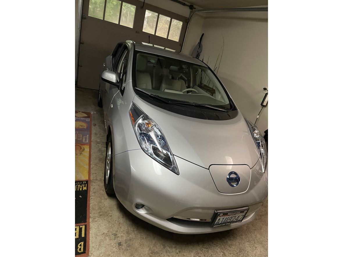 2012 Nissan Leaf for sale by owner in Woodinville
