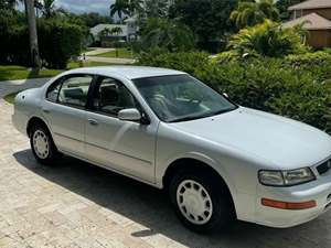 1996 Nissan Maxima with White Exterior