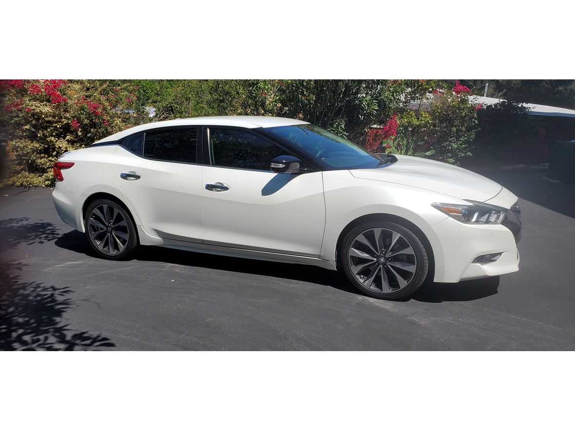 2016 Nissan Maxima for sale by owner in Escondido