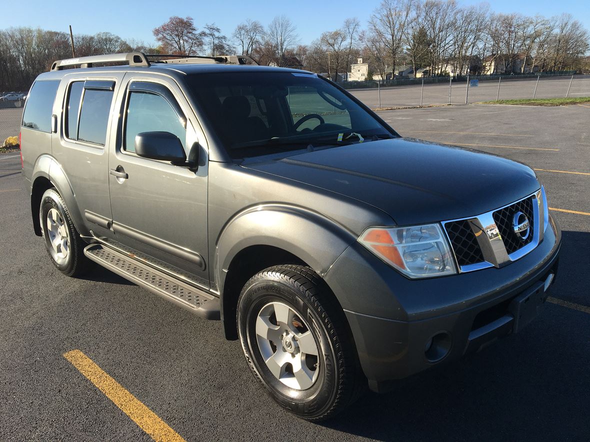 2006 Nissan Pathfinder for sale by owner in Revere