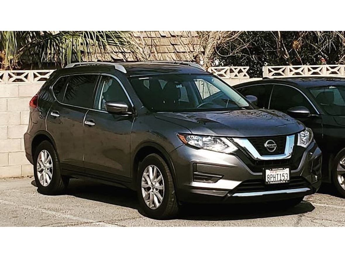 2020 Nissan Rogue SV for sale by owner in Henderson
