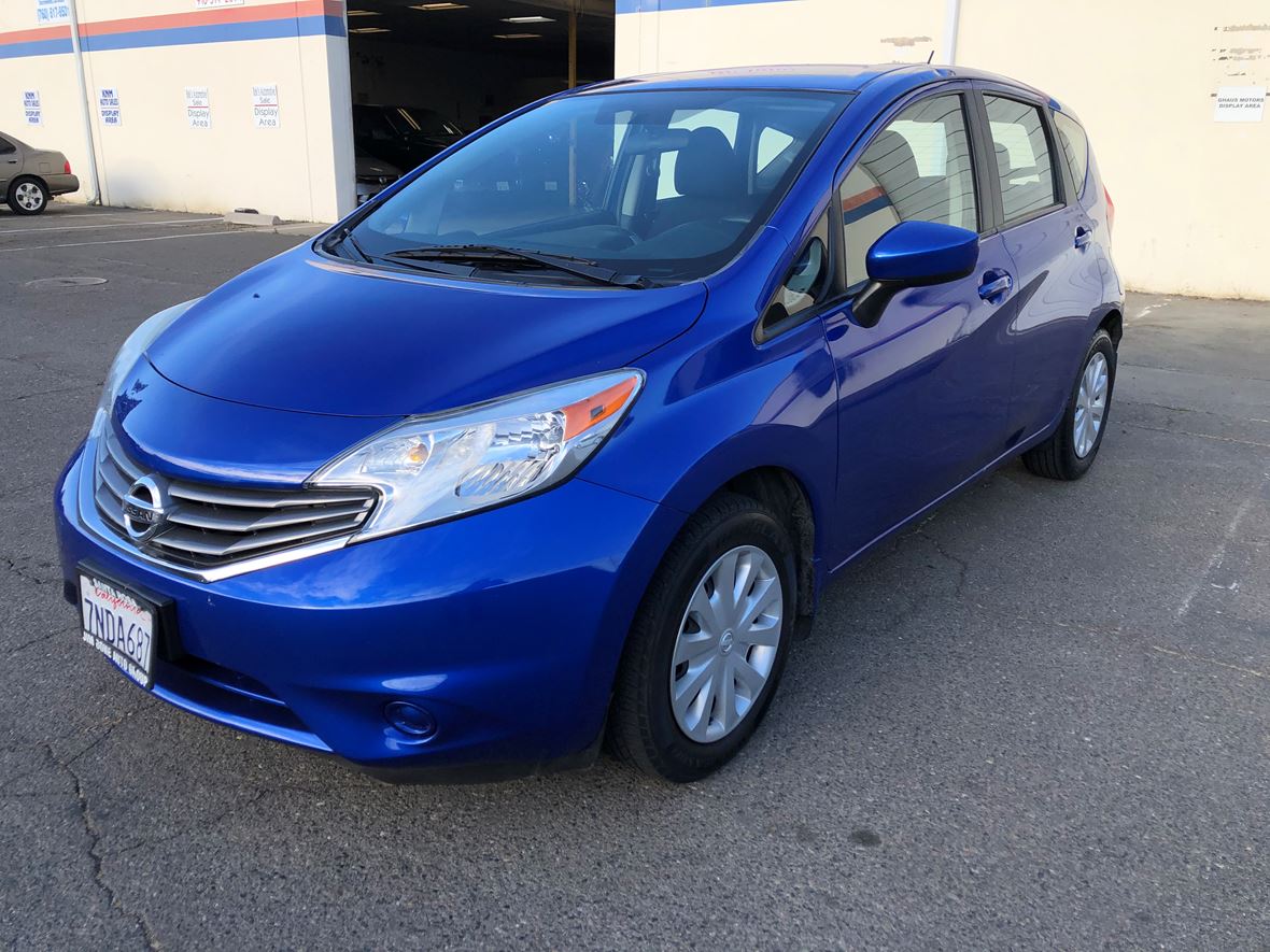 2015 Nissan Versa for sale by owner in Antelope