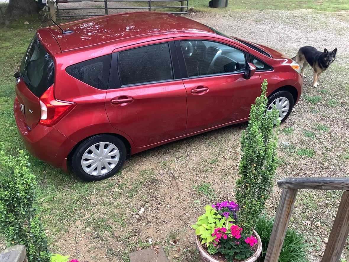 2016 Nissan Versa note sv for sale by owner in Collierville
