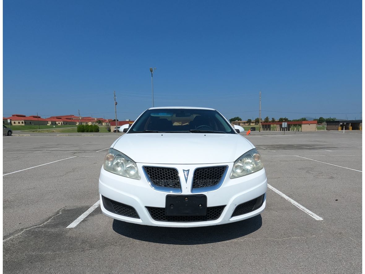 2010 Pontiac G6 for Sale by Owner in Fort Sill, OK 73503