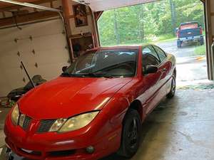 Red 2005 Pontiac Sunfire