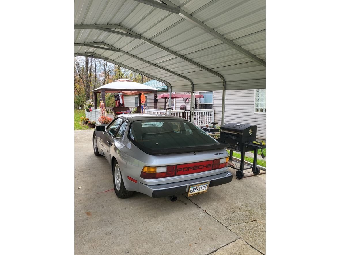 1985 Porsche 944 for sale by owner in Smithfield