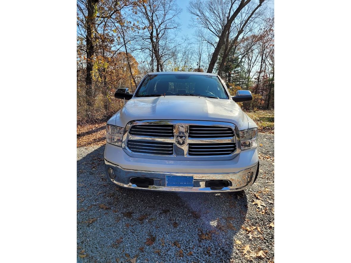 2013 RAM 1500 for sale by owner in South Lyme
