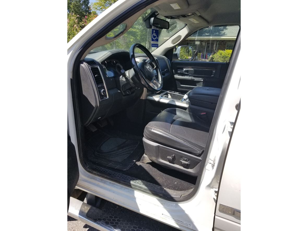 2014 RAM 3500 for sale by owner in Mountain View
