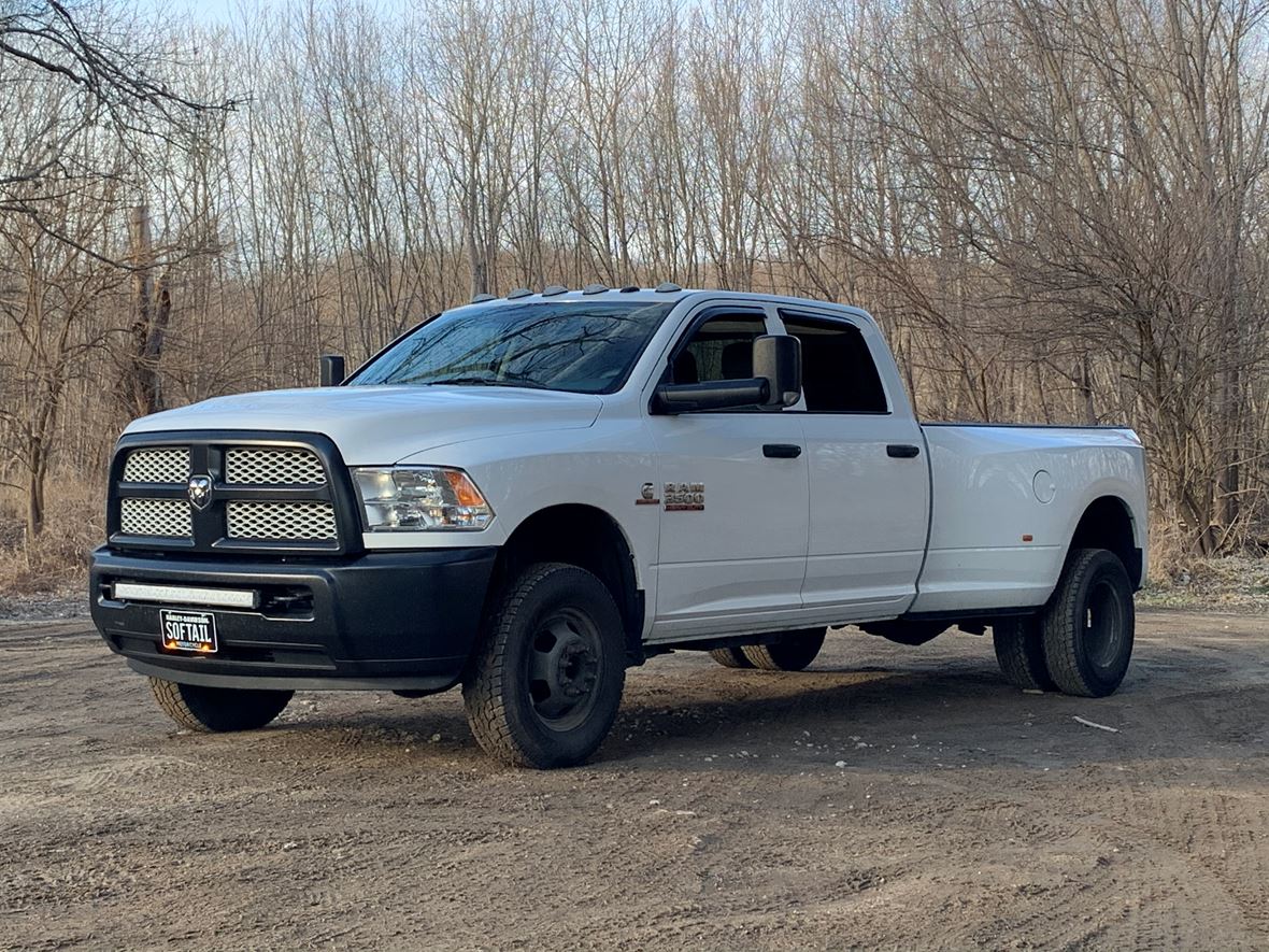 2017 RAM 3500 for sale by owner in Lafayette