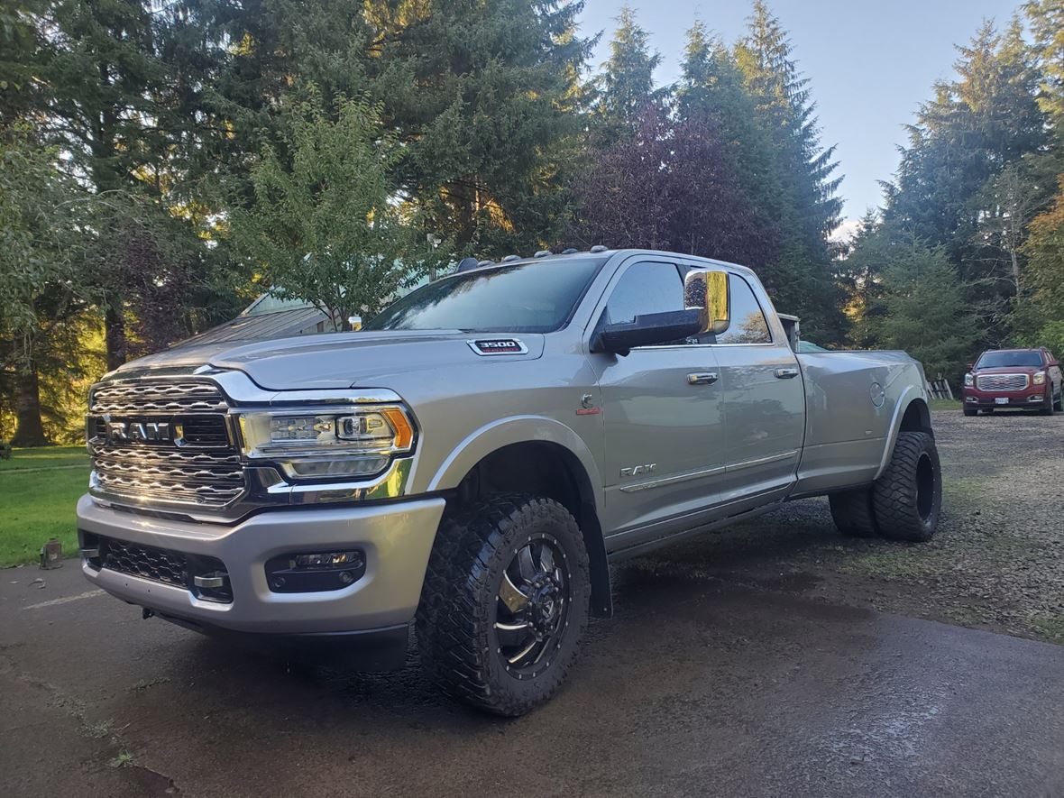 2019 RAM 3500 for sale by owner in Siletz