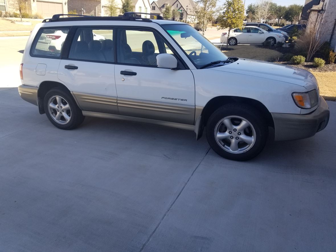 2001 Subaru Forester for sale by owner in Gig Harbor