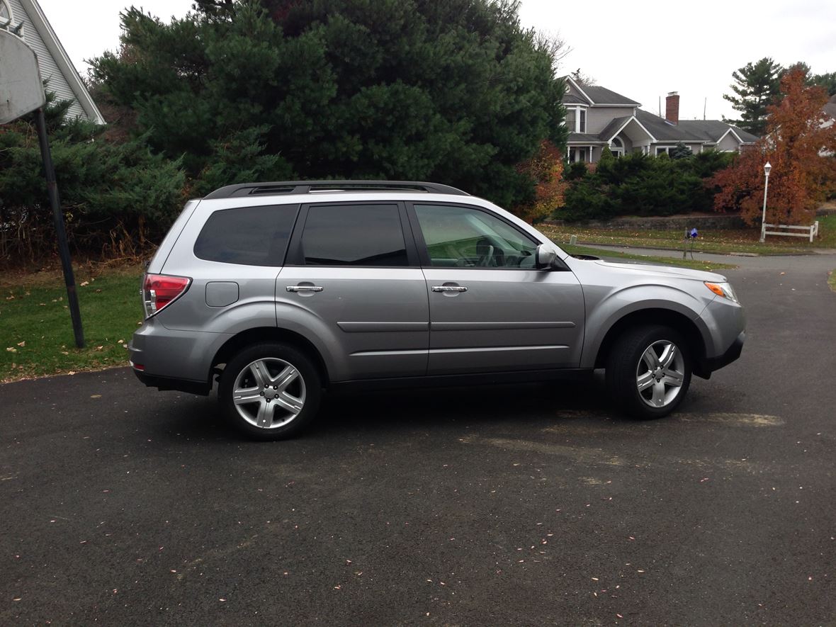 2010 Subaru Forester for sale by owner in Glastonbury