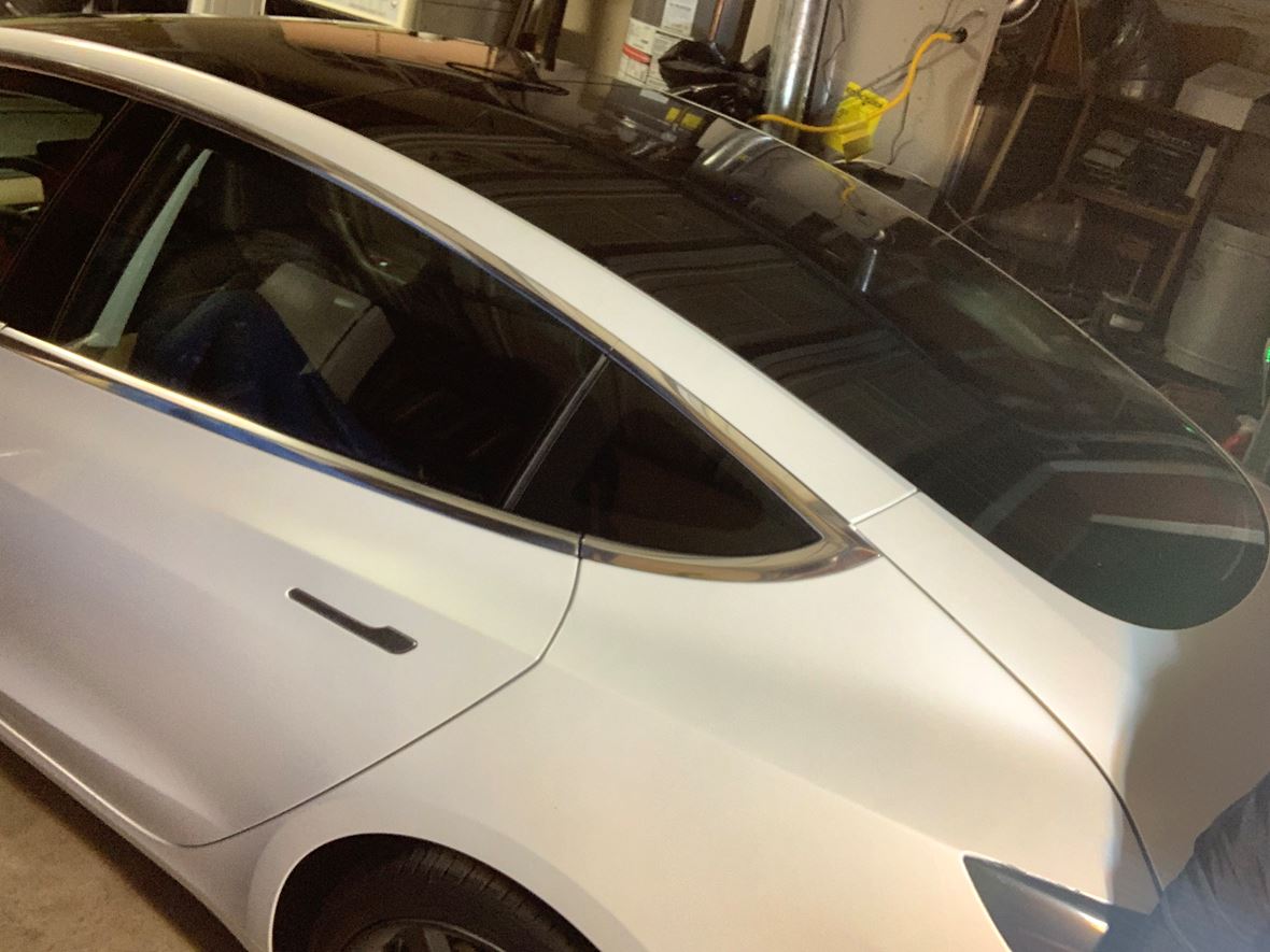 2020 Tesla Model 3 for sale by owner in Simi Valley