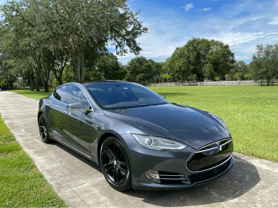 2015 Tesla Model S for sale by owner in Simpsonville