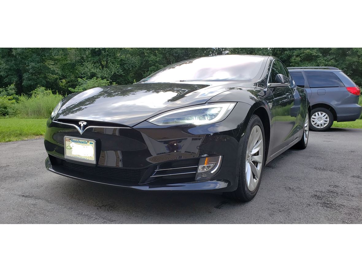2018 Tesla Model S for sale by owner in Northborough
