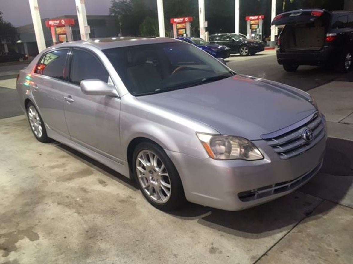 2008 Toyota Avalon for sale by owner in Miami