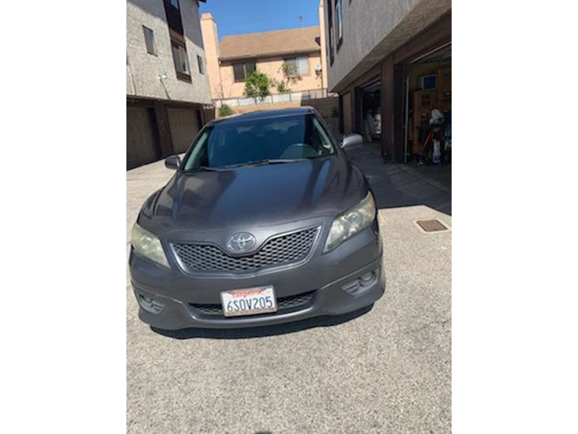 2011 Toyota Camry for sale by owner in Pacoima