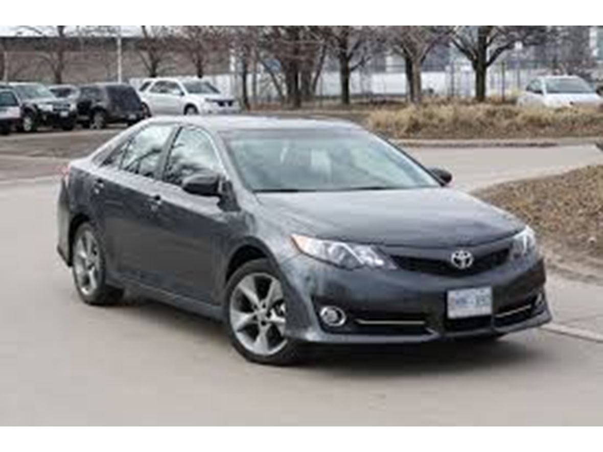 2012 Toyota Camry for sale by owner in Oswego