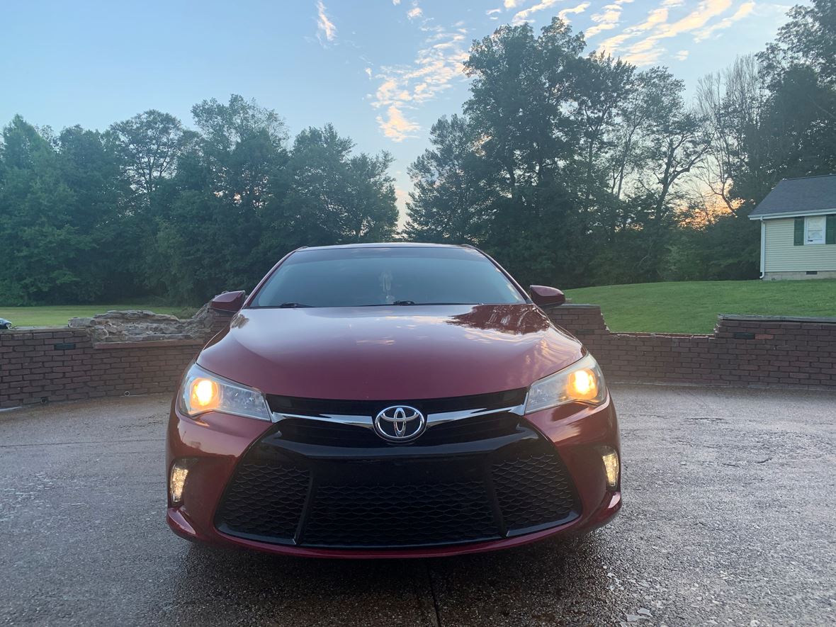 2015 Toyota Camry for sale by owner in London
