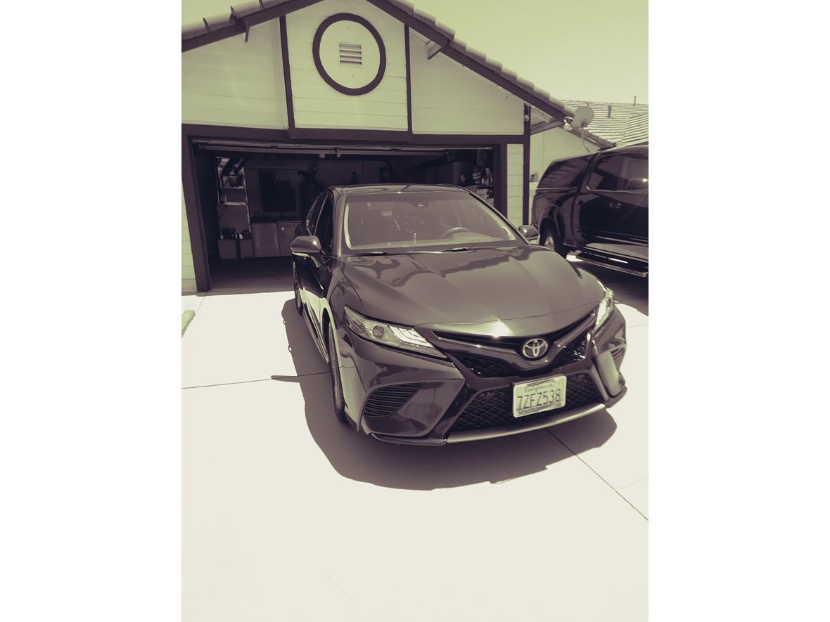 2018 Toyota Camry for sale by owner in Sun City