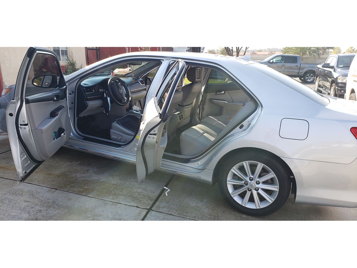 2012 Toyota Camry xle for sale by owner in Bakersfield