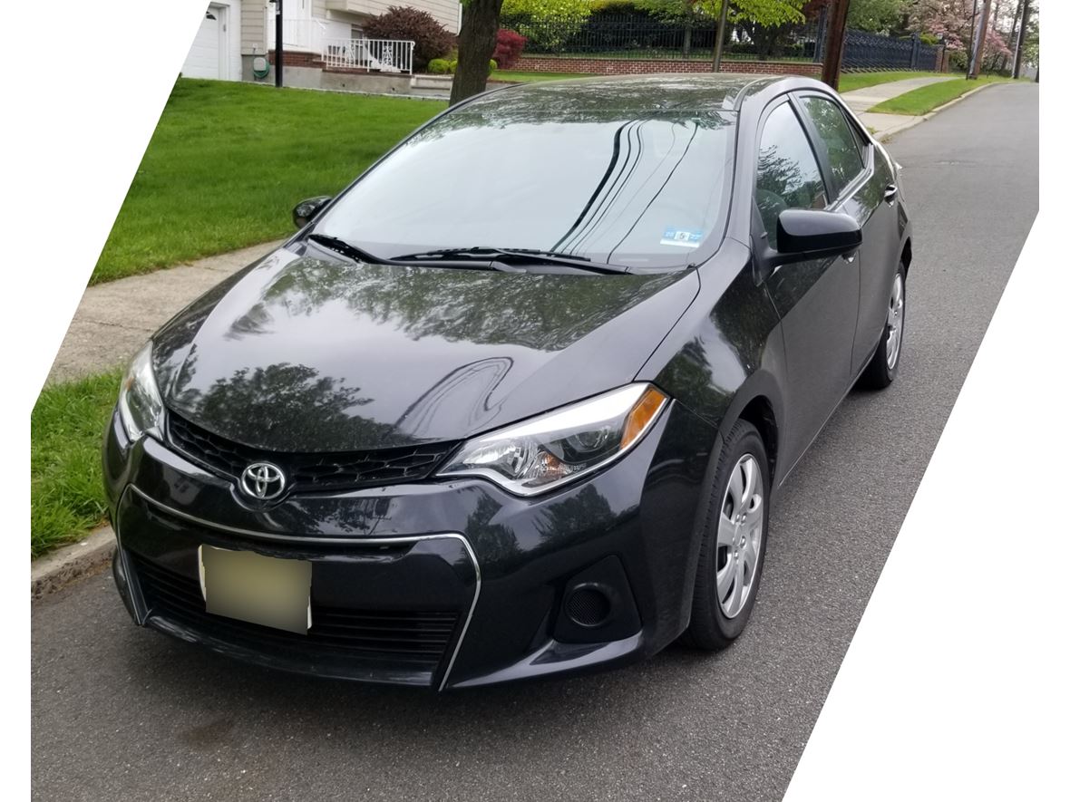 2015 Toyota Corolla for sale by owner in Teaneck