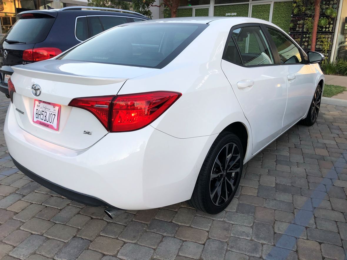 2017 Toyota Corolla SE for sale by owner in Los Angeles