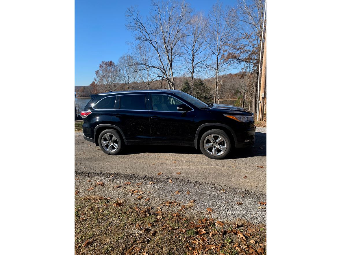 2015 Toyota Highlander for Sale by Owner in Cadiz, KY 42211