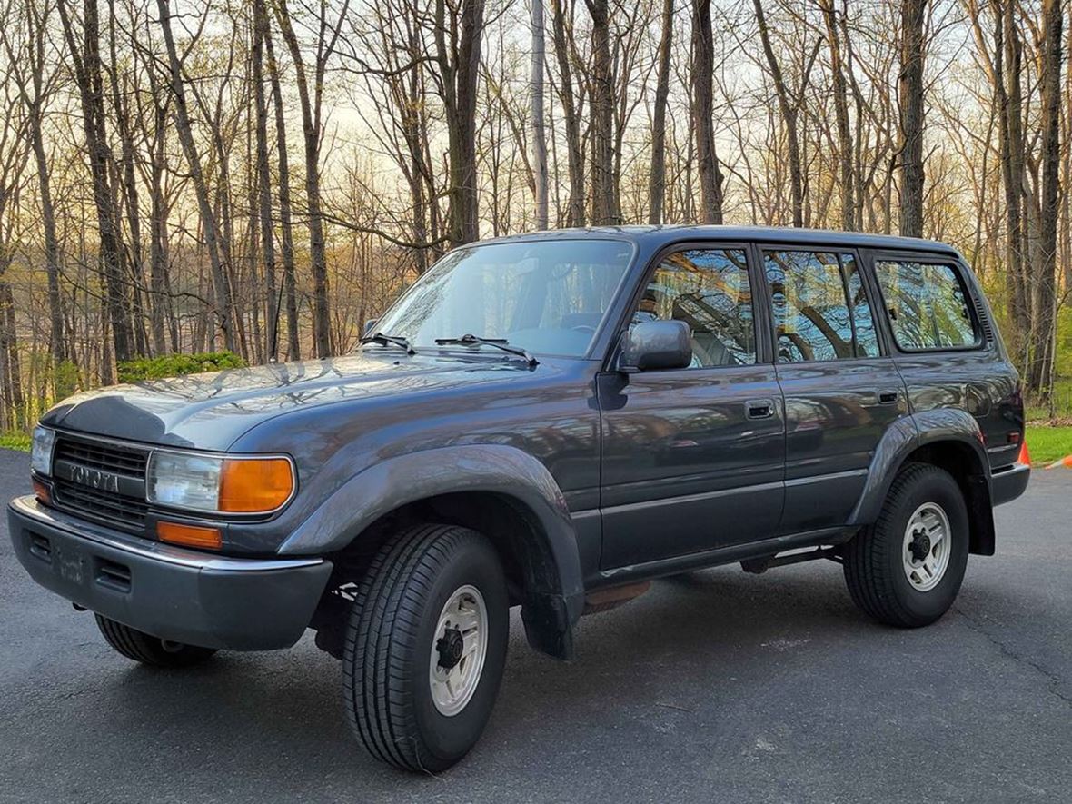 1991 Toyota Land Cruiser for sale by owner in South Vienna
