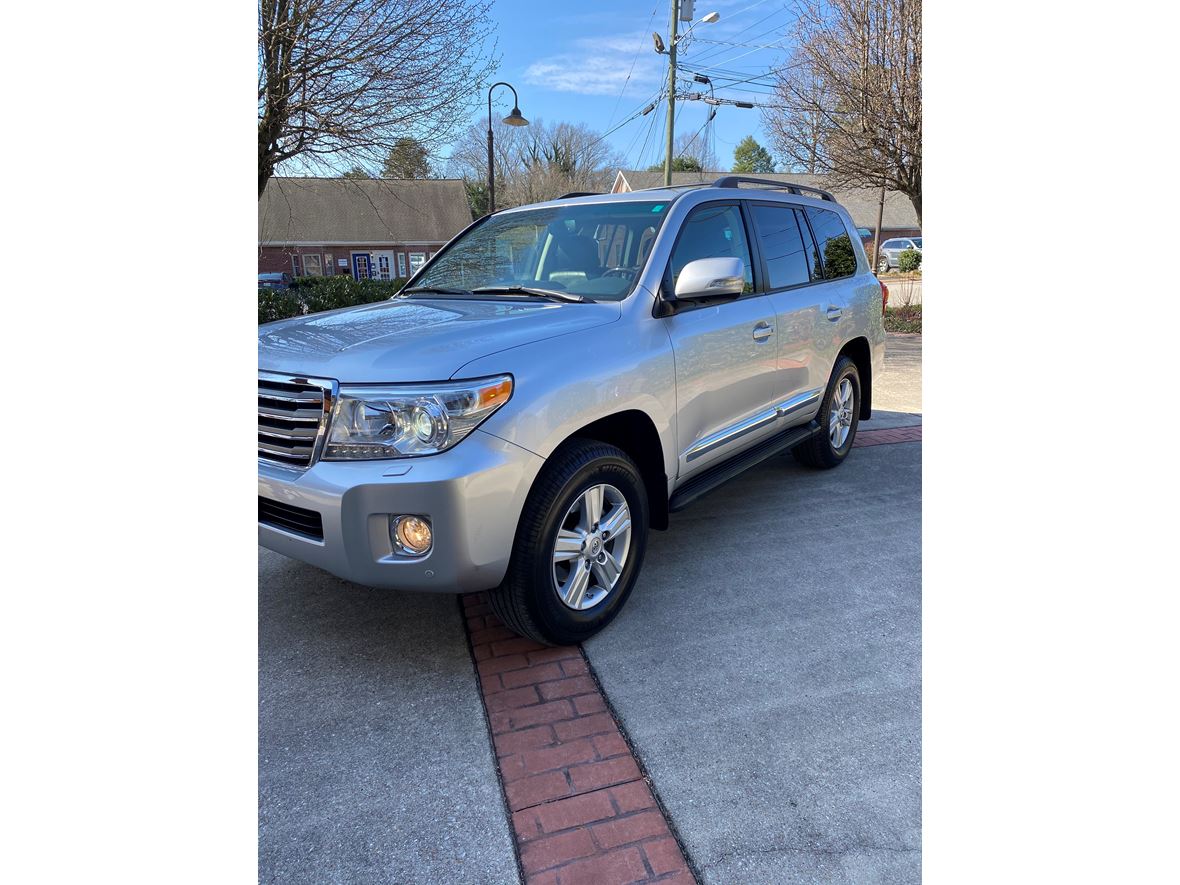 2014 Toyota Land Cruiser Sale by Owner in Chattanooga, TN 37405