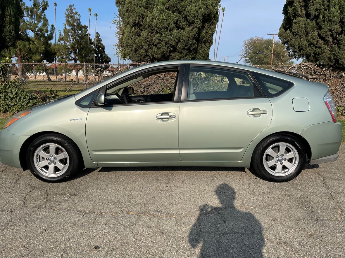 2008 Toyota Prius for sale by owner in Norwalk