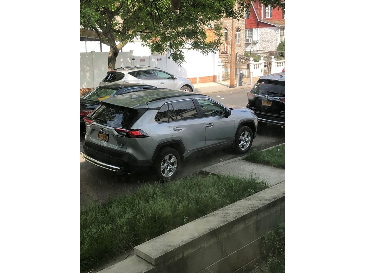2020 Toyota Rav4 for sale by owner in South Ozone Park