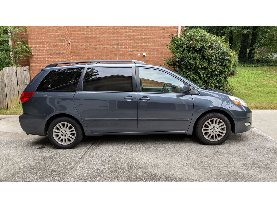 2010 Toyota Sienna for Sale by Owner in Marietta, GA 30066