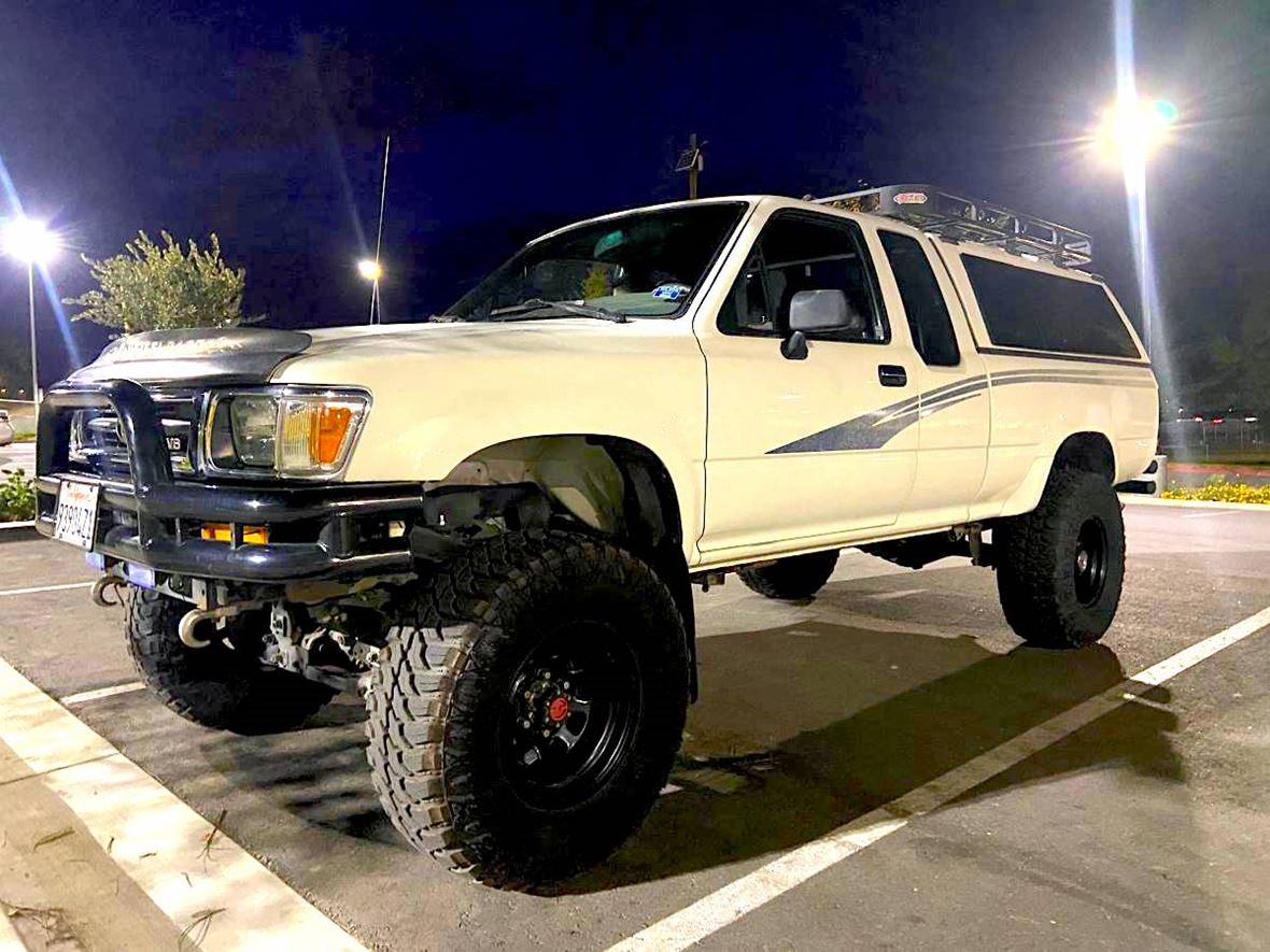 1993 Toyota Tacoma for sale by owner in Rialto