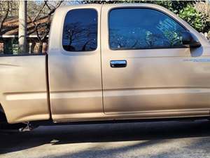 Gold 2000 Toyota Tacoma