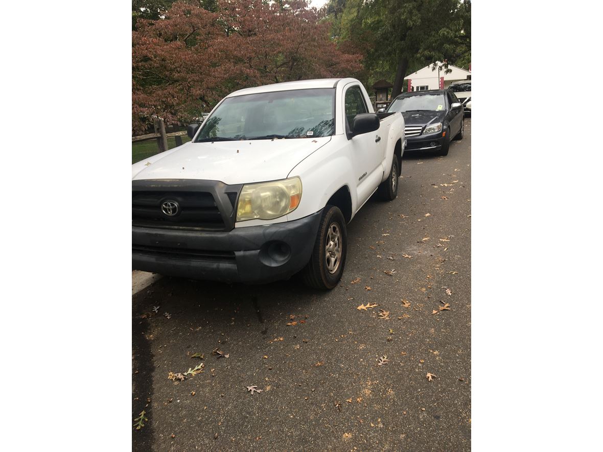 2007 Toyota Tacoma for sale by owner in Arlington