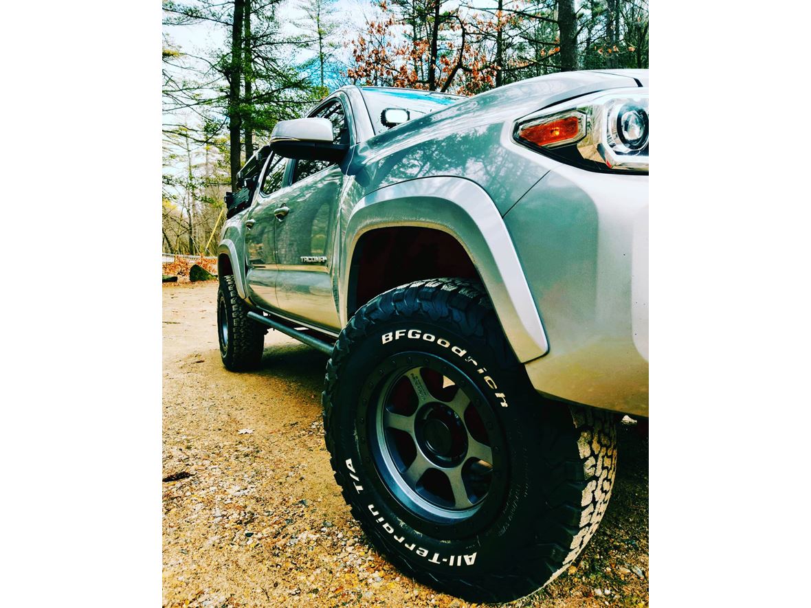 2016 Toyota Tacoma for sale by owner in Fitchburg