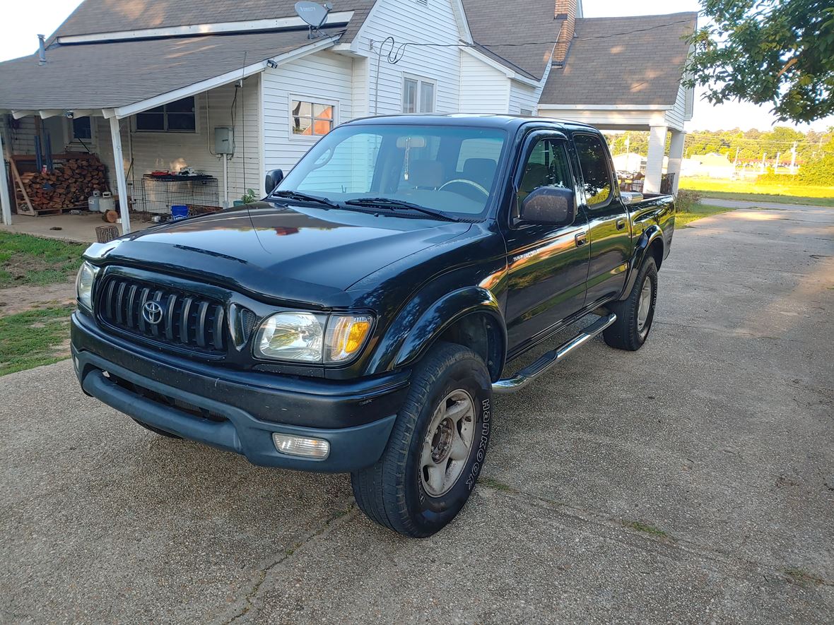 2004 Toyota Tacoma prerunner for sale by owner in Tuscaloosa